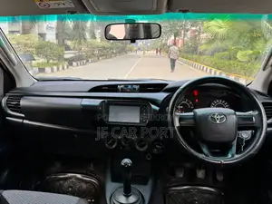 Toyota Hilux 2018 Black