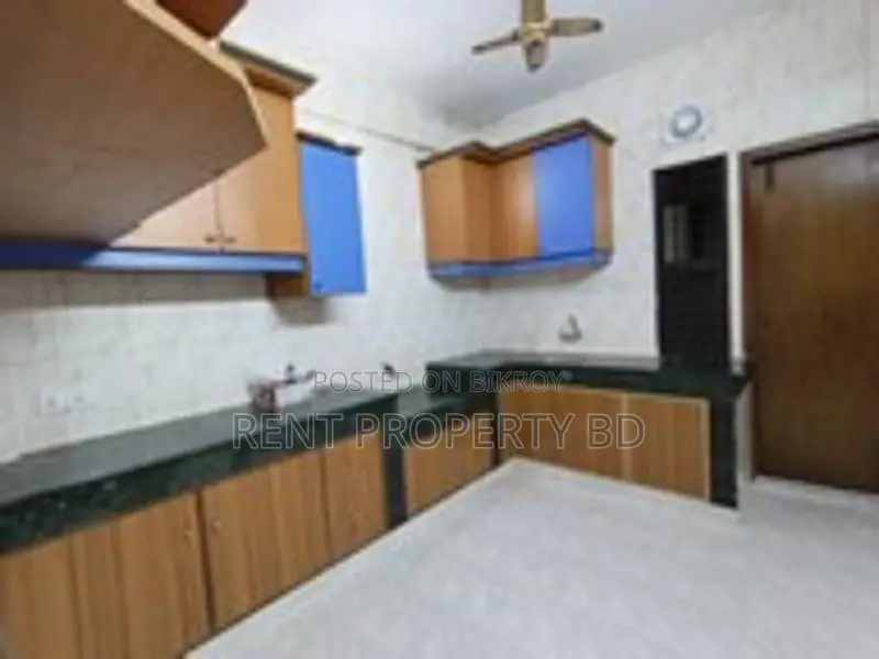 বসুন্ধরায় ফুল ফার্নিশড অ্যাপার্টমেন্ট ভাড়া