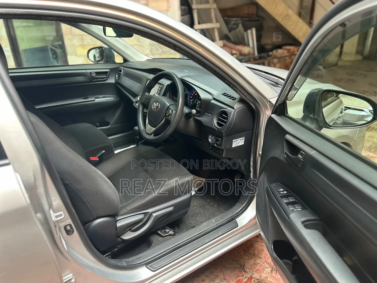 Toyota Axio EX PKG SILVER / 2020