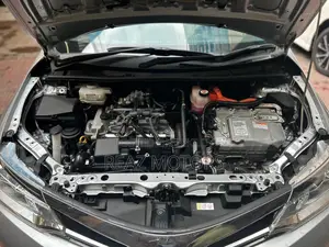 Toyota Axio EX PKG SILVER / 2020