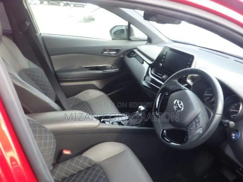 Toyota C-HR G LED 2020