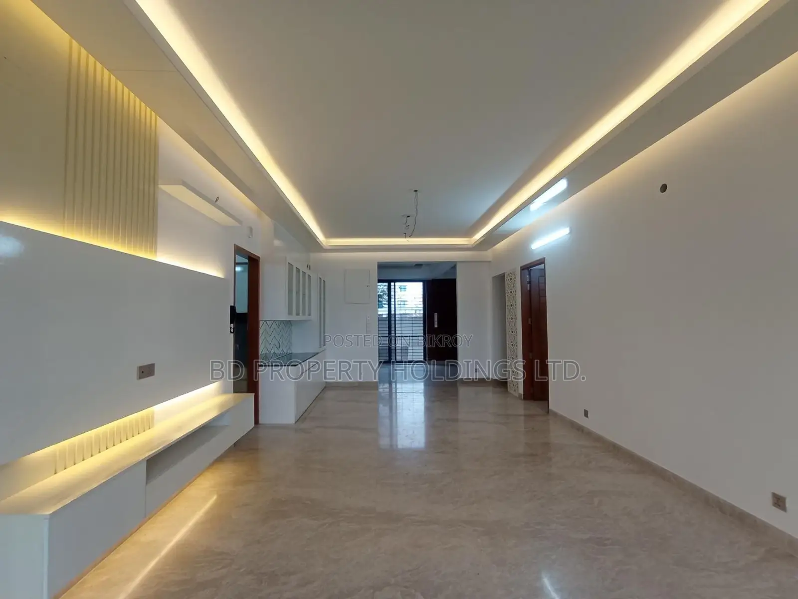 2400 Sft Luxurious Semi Furnished Ready Flat For Rent In Bashundhara