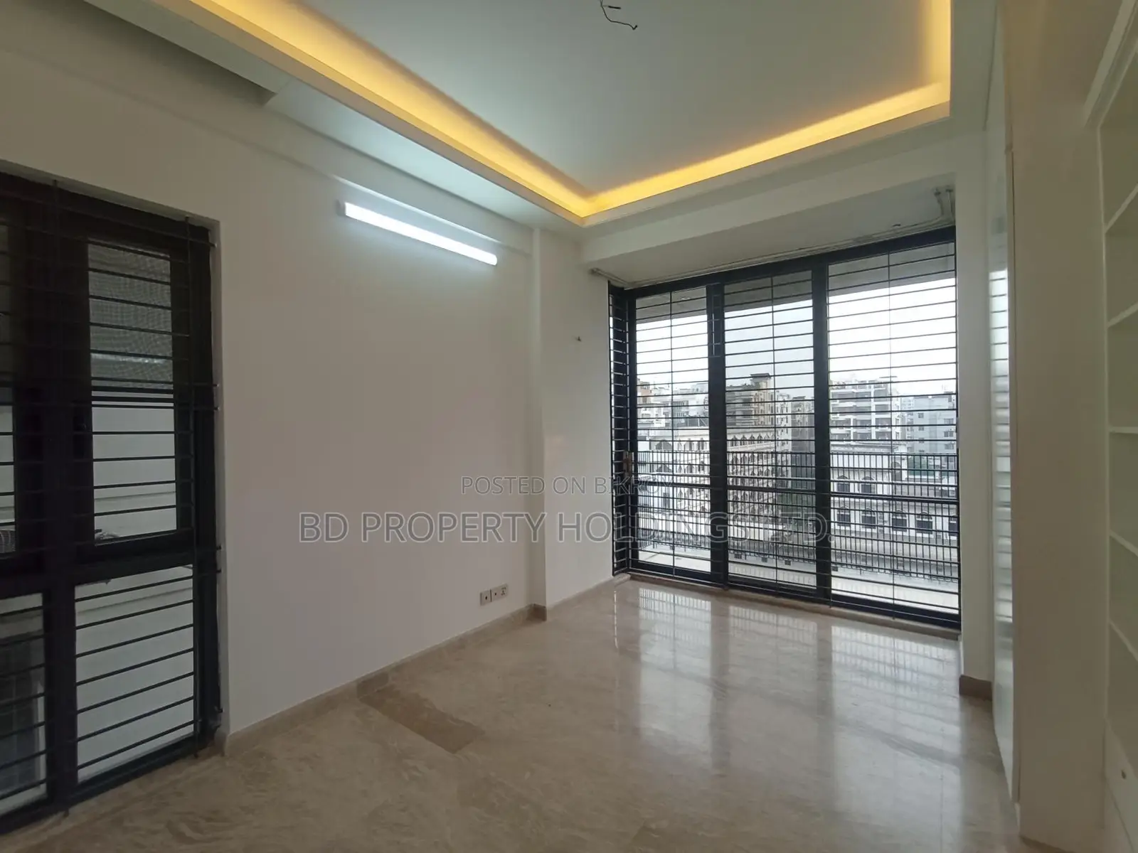 2400 Sft Luxurious Semi Furnished Ready Flat For Rent In Bashundhara