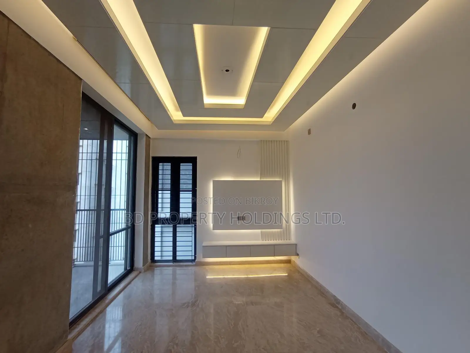 2400 Sft Luxurious Semi Furnished Ready Flat For Rent In Bashundhara