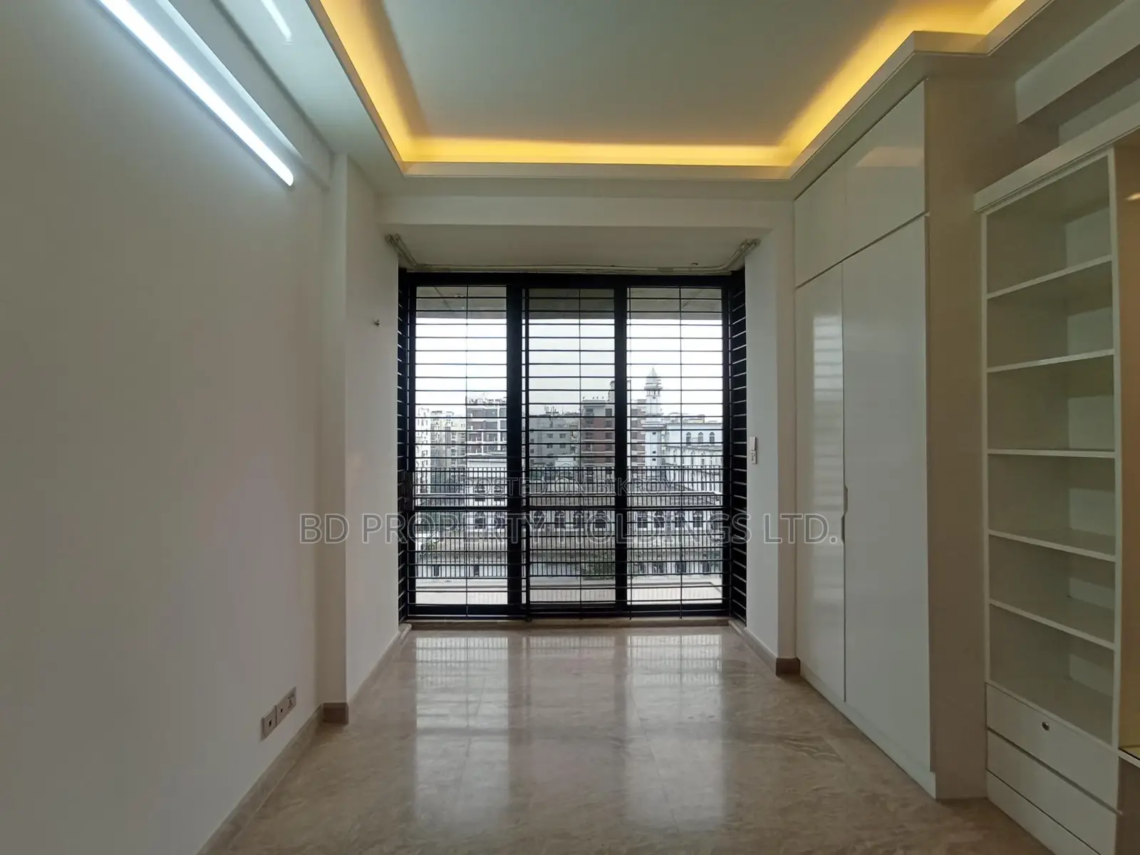 2400 Sft Luxurious Semi Furnished Ready Flat For Rent In Bashundhara