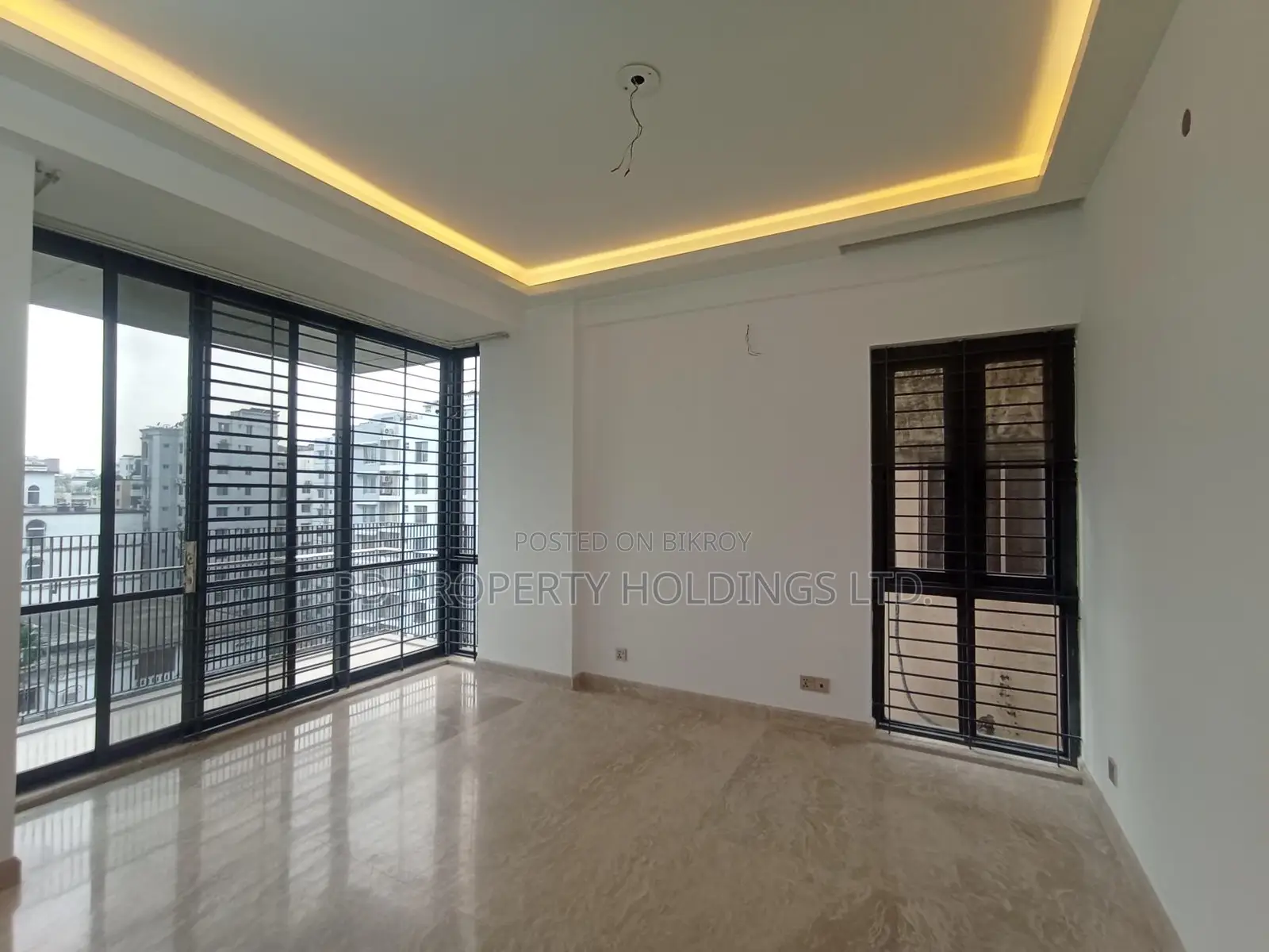 2400 Sft Luxurious Semi Furnished Ready Flat For Rent In Bashundhara