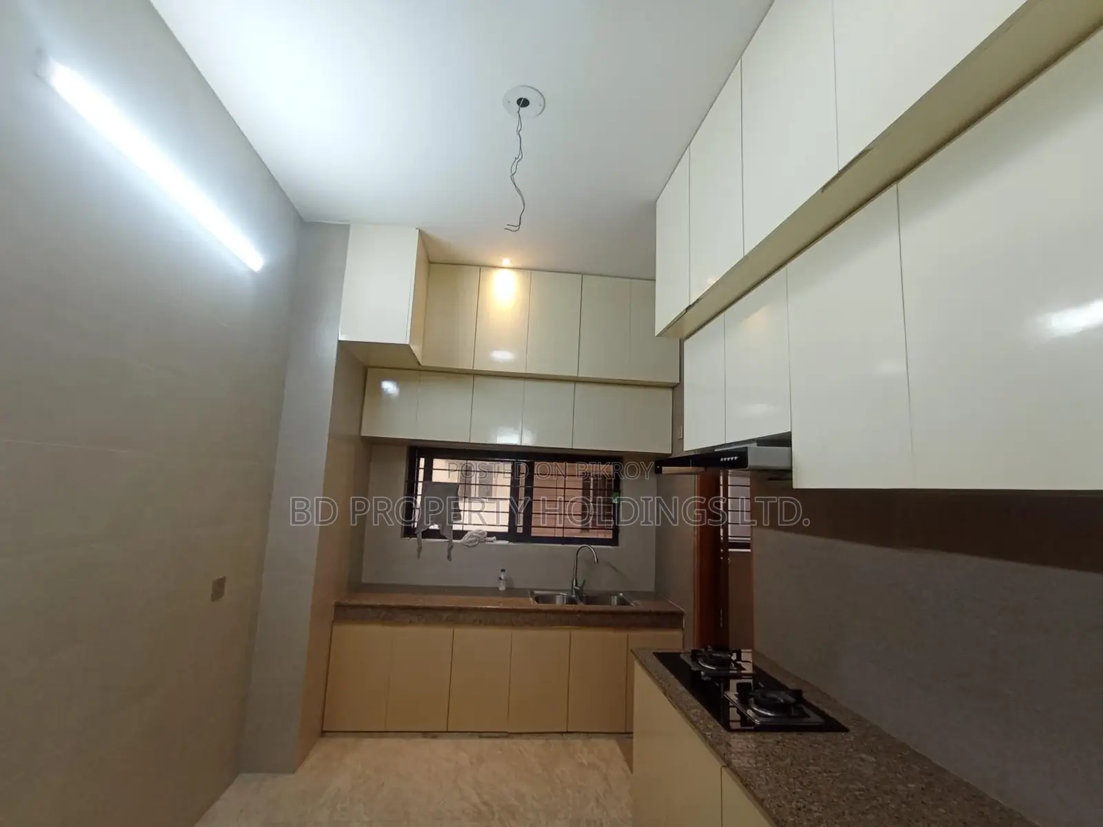 2400 Sft Luxurious Semi Furnished Ready Flat For Rent In Bashundhara