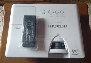 HITACHI CP-X3041WN Projector