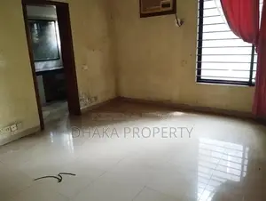 গুলশানে ভাড়ার জন্য বিলাসবহুল সেমি-ফার্নিশড ডুপ্লেক্স ফ্ল্যাট