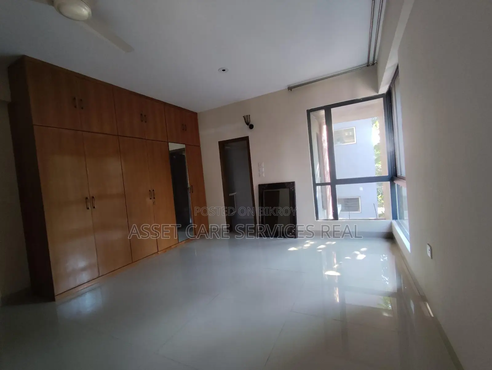 Lake View 3Bed Semi-Furnished Exclusive Apartment Rent In Banani