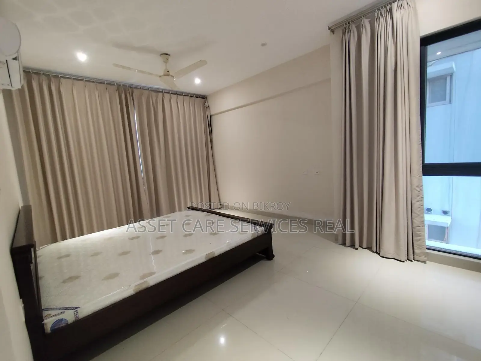 Lake View 3Bed Semi-Furnished Exclusive Apartment Rent In Banani