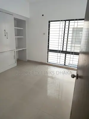 3 bedroom 4 bathroom drawing dining kitchen balcony