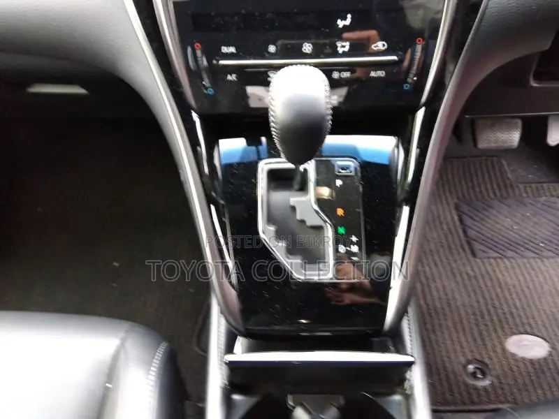 Toyota Harrier PREMIUM NOIR SUNROOF 2020