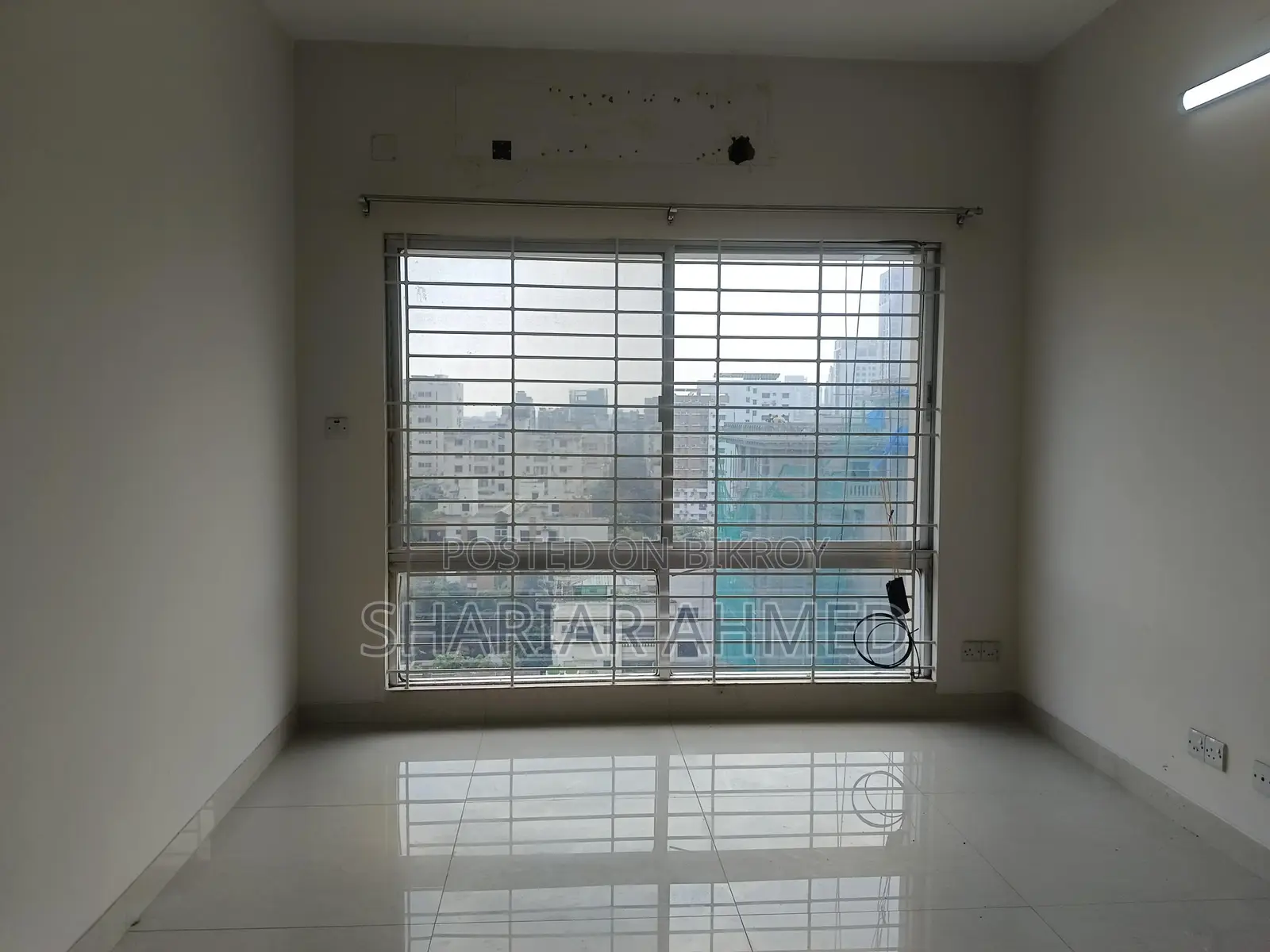 2980 Sqft 4 Bed UN-FURNISHED APARTMENT FOR RENT IN GULSHAN