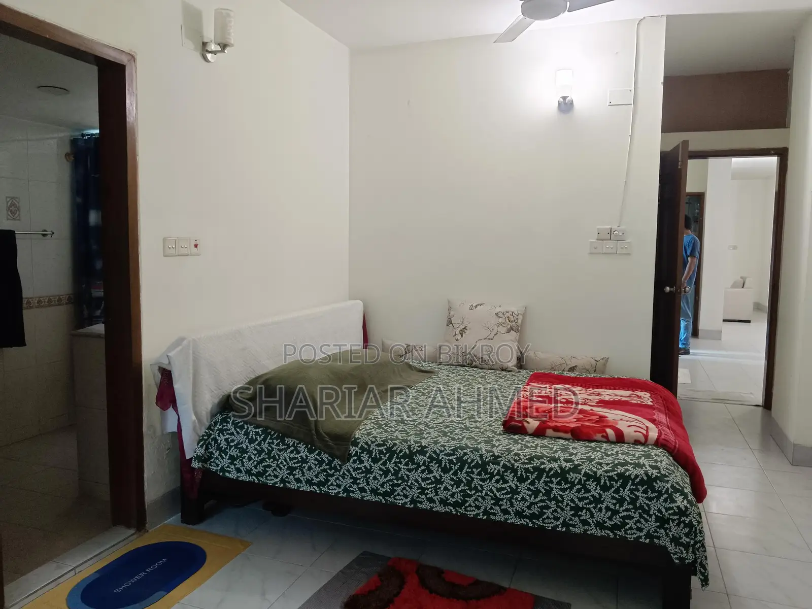 গুলশান ১-এ ২৪৪০ বর্গফুটের ৩ বেড ফুল-ফার্নিশড অ্যাপার্টমেন্ট ভাড়ার জন্য
