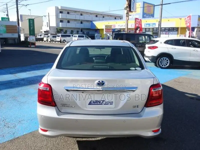 Toyota Axio EX HYBRID SILVER 2020