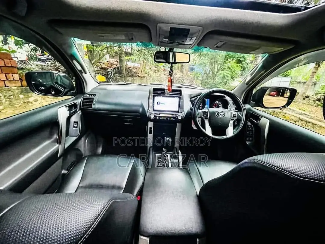 Toyota Prado TxL 7-Seat Sunroof 2013