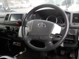 Toyota Hiace DX PACKAGE AMBULANCE 2020