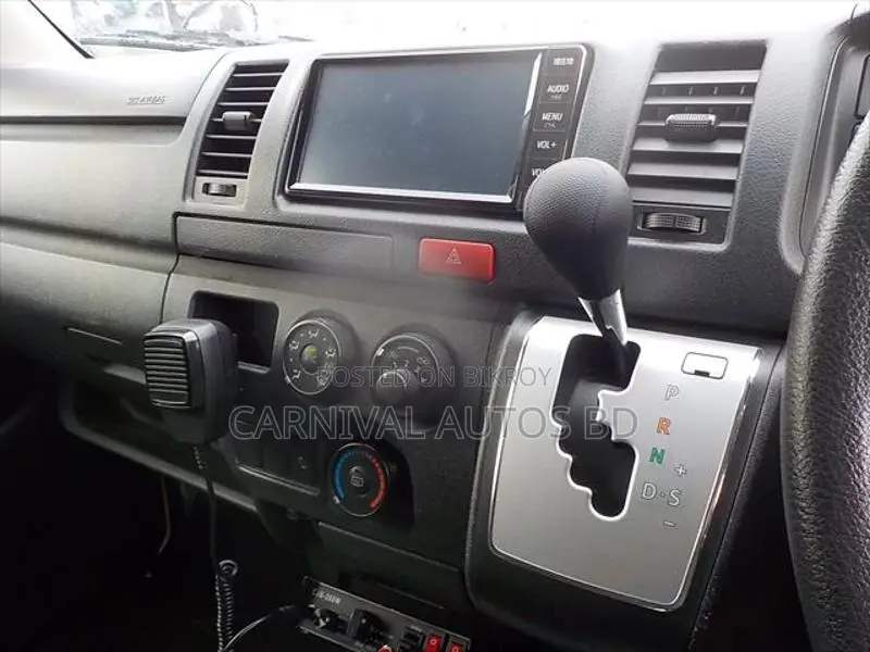 Toyota Hiace DX PACKAGE AMBULANCE 2020