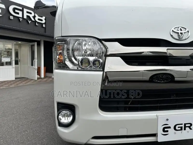 Toyota Hiace SUPER GL DARK PRIME 2020
