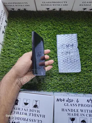 Samsung S8+ full curve display