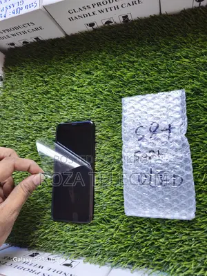 Samsung S8+ full curve display