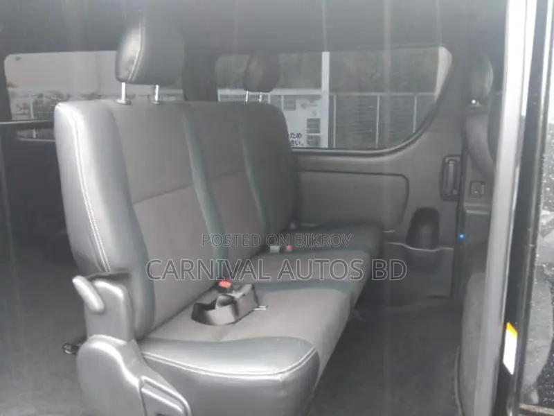 Toyota Hiace SUPER GL DARK PRIME 2022