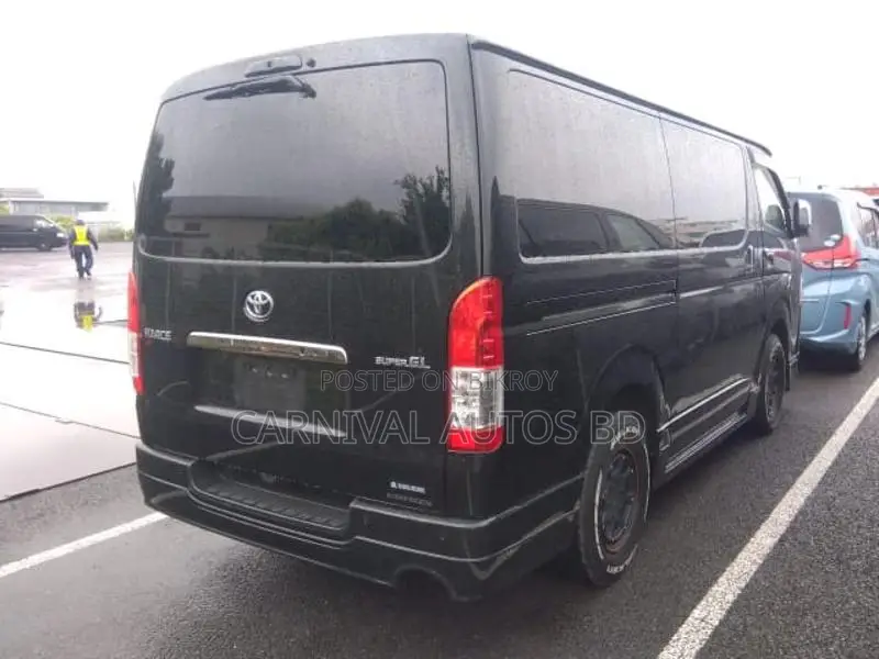 Toyota Hiace SUPER GL DARK PRIME 2022