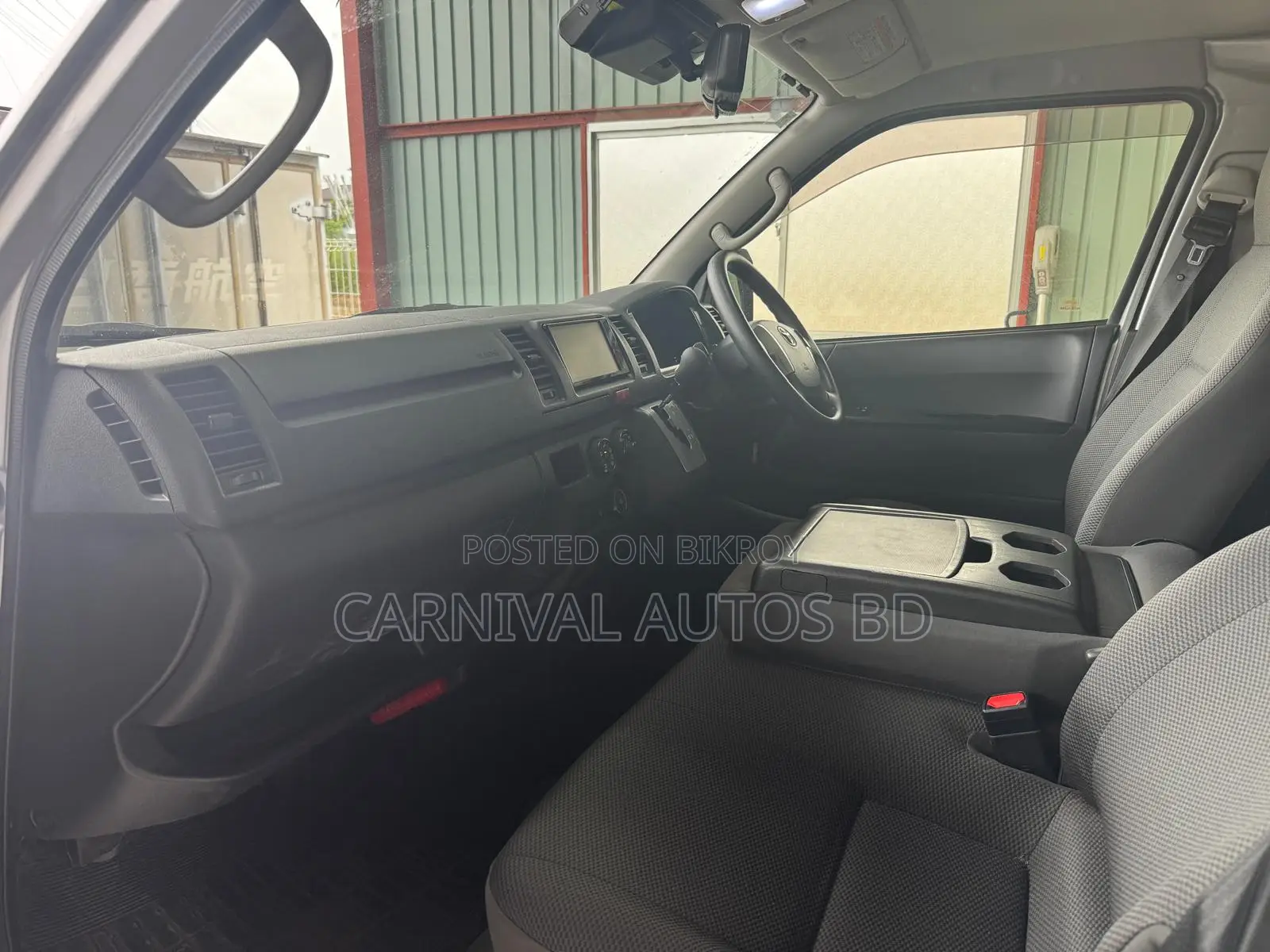 Toyota Hiace GL PACKAGE SILVER 2020