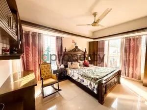 বসুন্ধরায় ৪ বেডরুমের ফার্নিশড অ্যাপার্টমেন্ট ভাড়া হবে