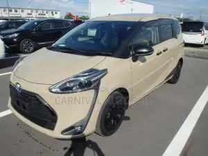 Toyota Sienta G Q PACKAGE 2020