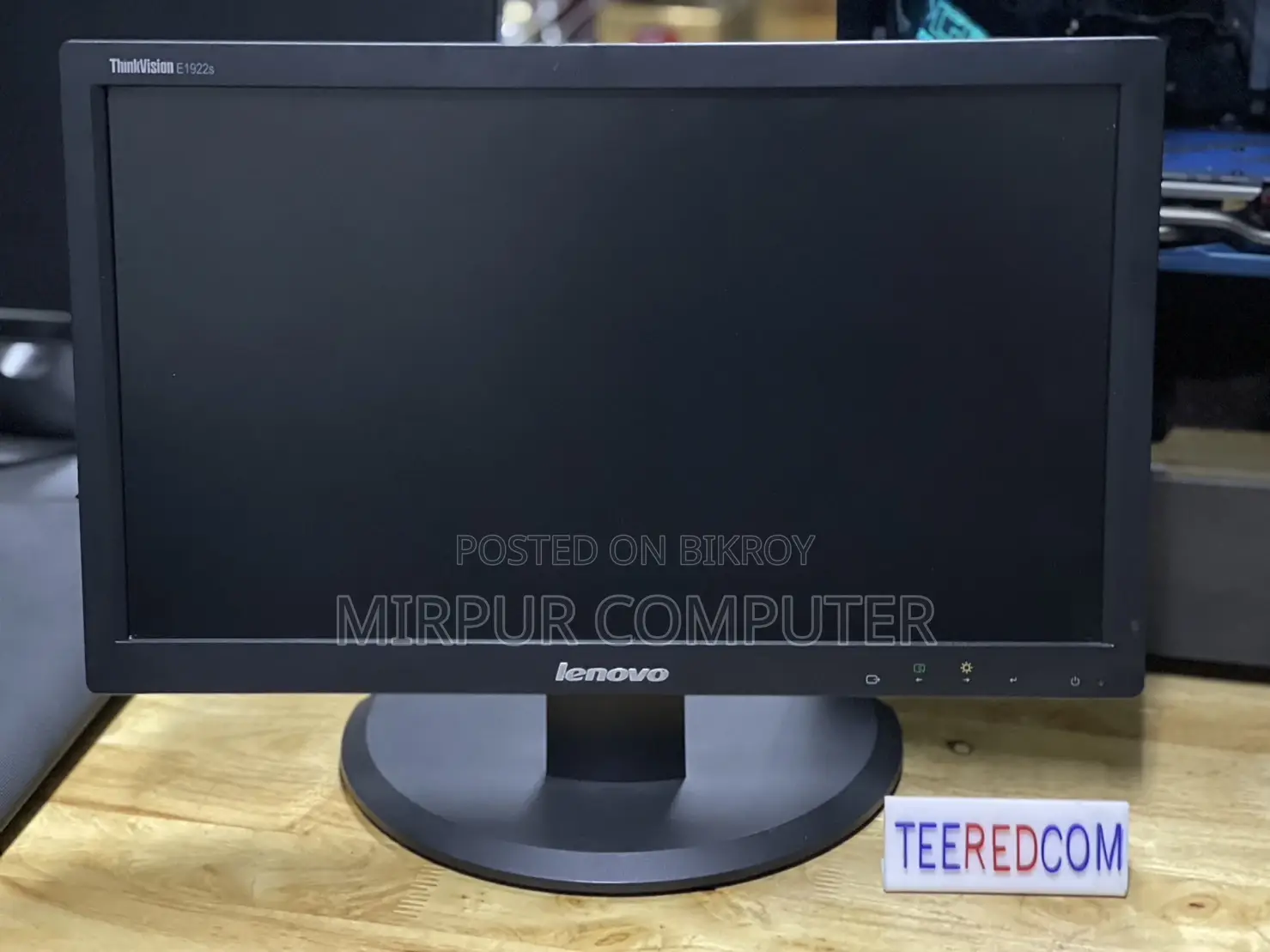 LENOVO 19-inch LED Monitor - Brand New Condition