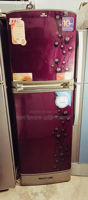 একটি ওয়ালটন ফ্রিজ বিক্রি করা হবে