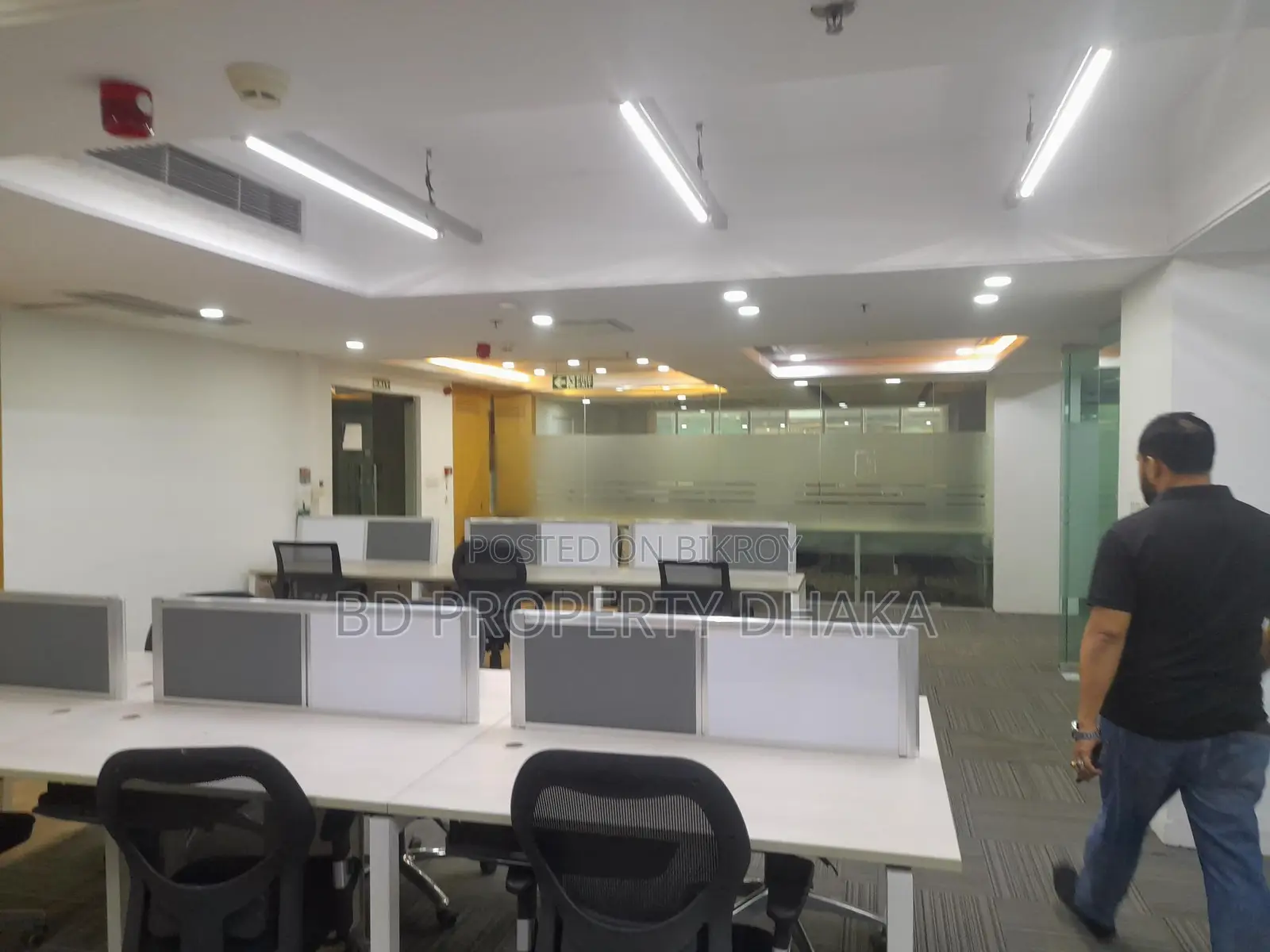 5800 Sqft Open Semi Furnished Commercial Space Rent in Gulshan Avenue