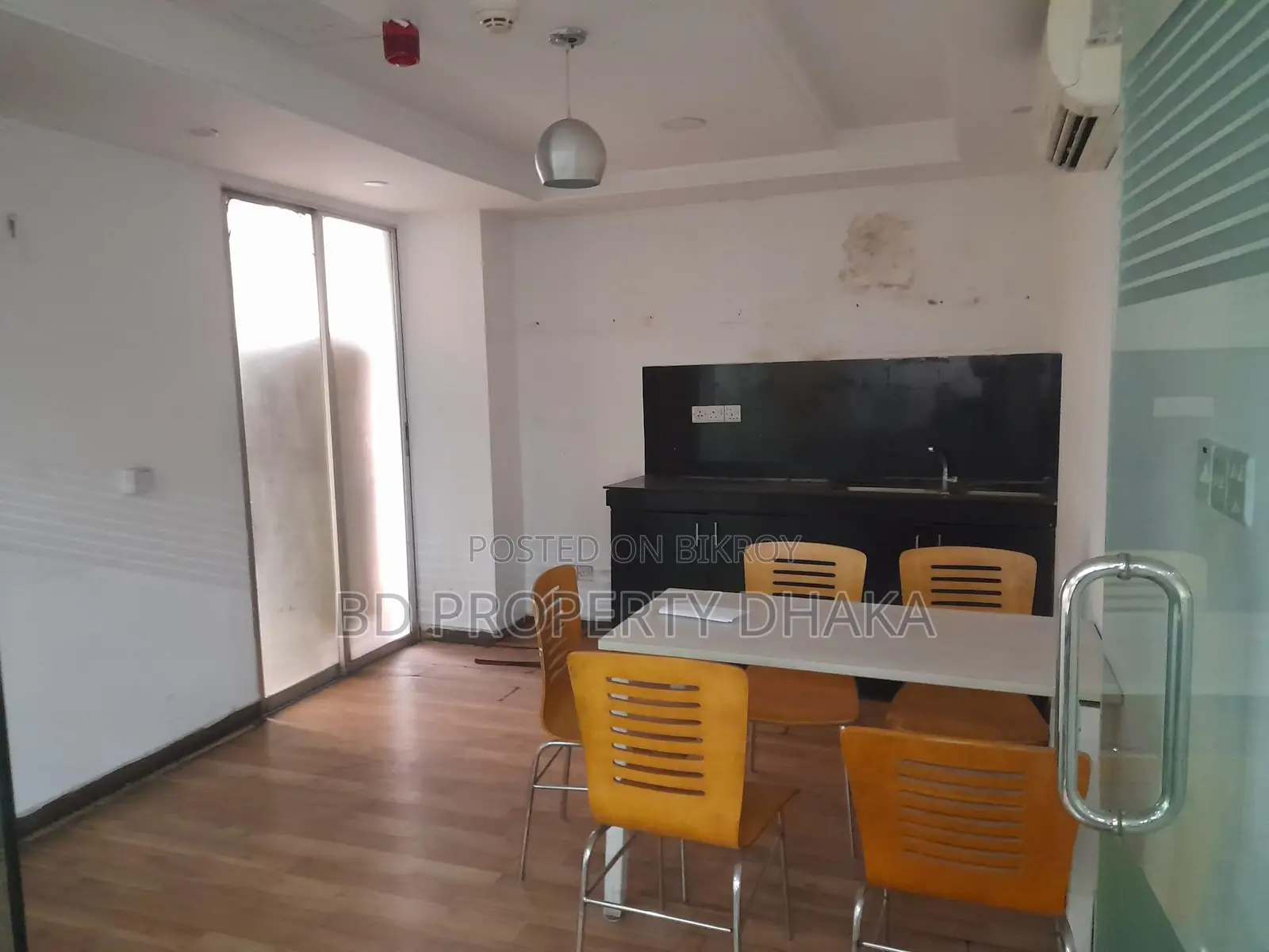5800 Sqft Open Semi Furnished Commercial Space Rent in Gulshan Avenue