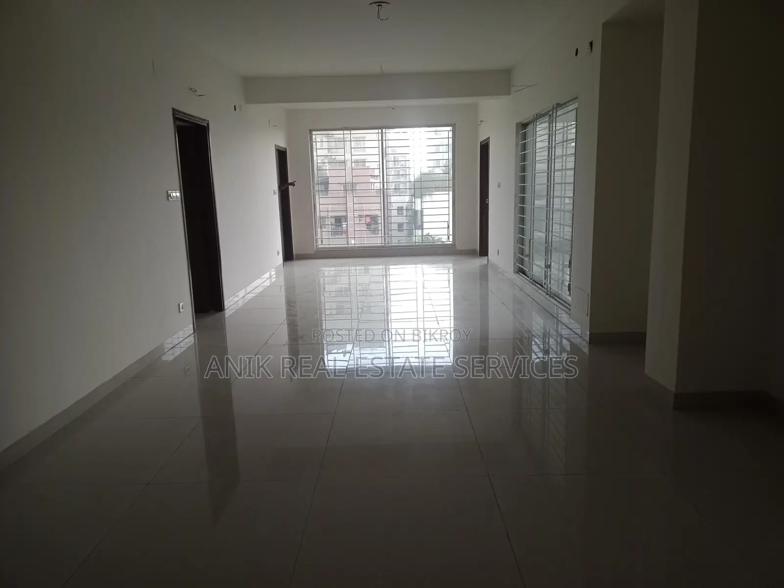 New Good Quality 5000 Sft Unfurnished Flat Rent In Gulshan 2