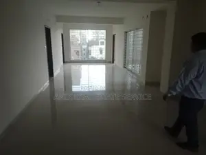 গুলশান ২-এ নতুন ভালো মানের ৫০০০ বর্গফুটের আনফার্নিশড ফ্ল্যাট ভাড়া