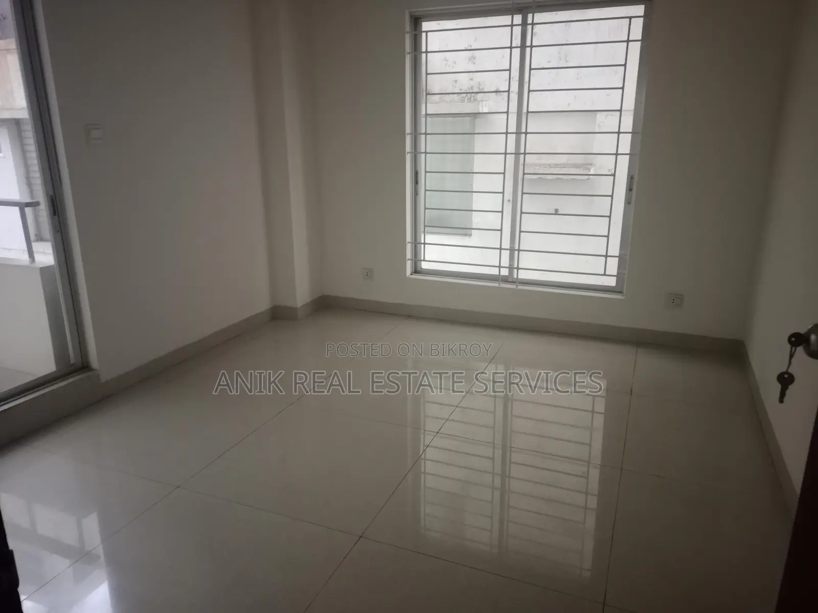 New Good Quality 5000 Sft Unfurnished Flat Rent In Gulshan 2