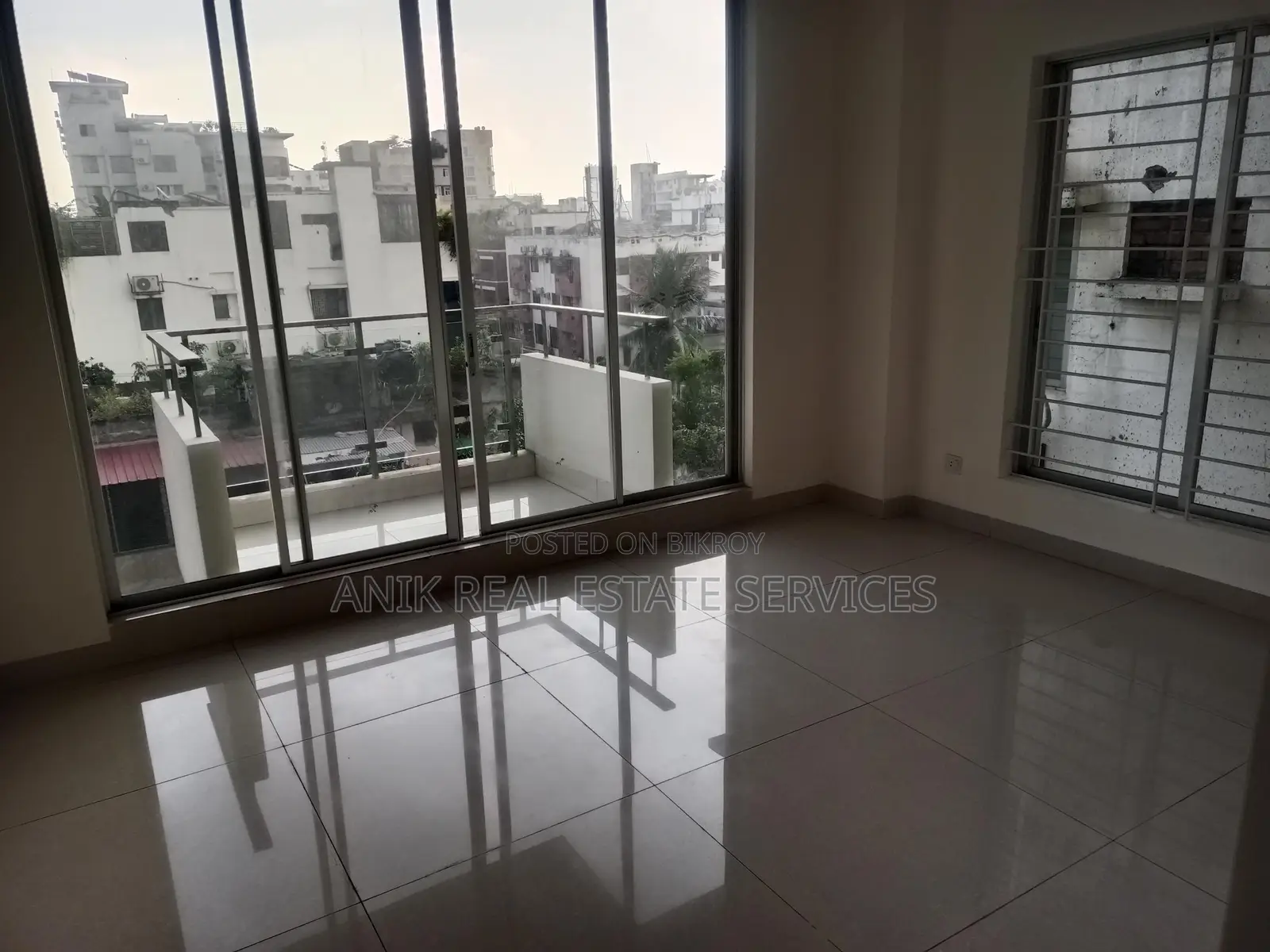 New Good Quality 5000 Sft Unfurnished Flat Rent In Gulshan 2