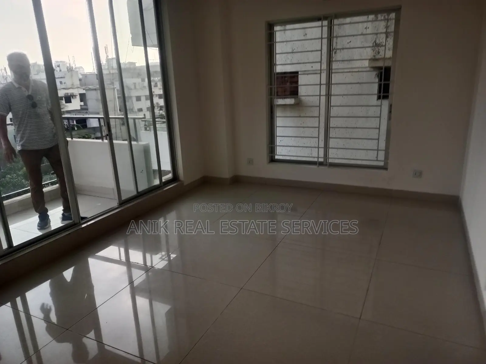 New Good Quality 5000 Sft Unfurnished Flat Rent In Gulshan 2