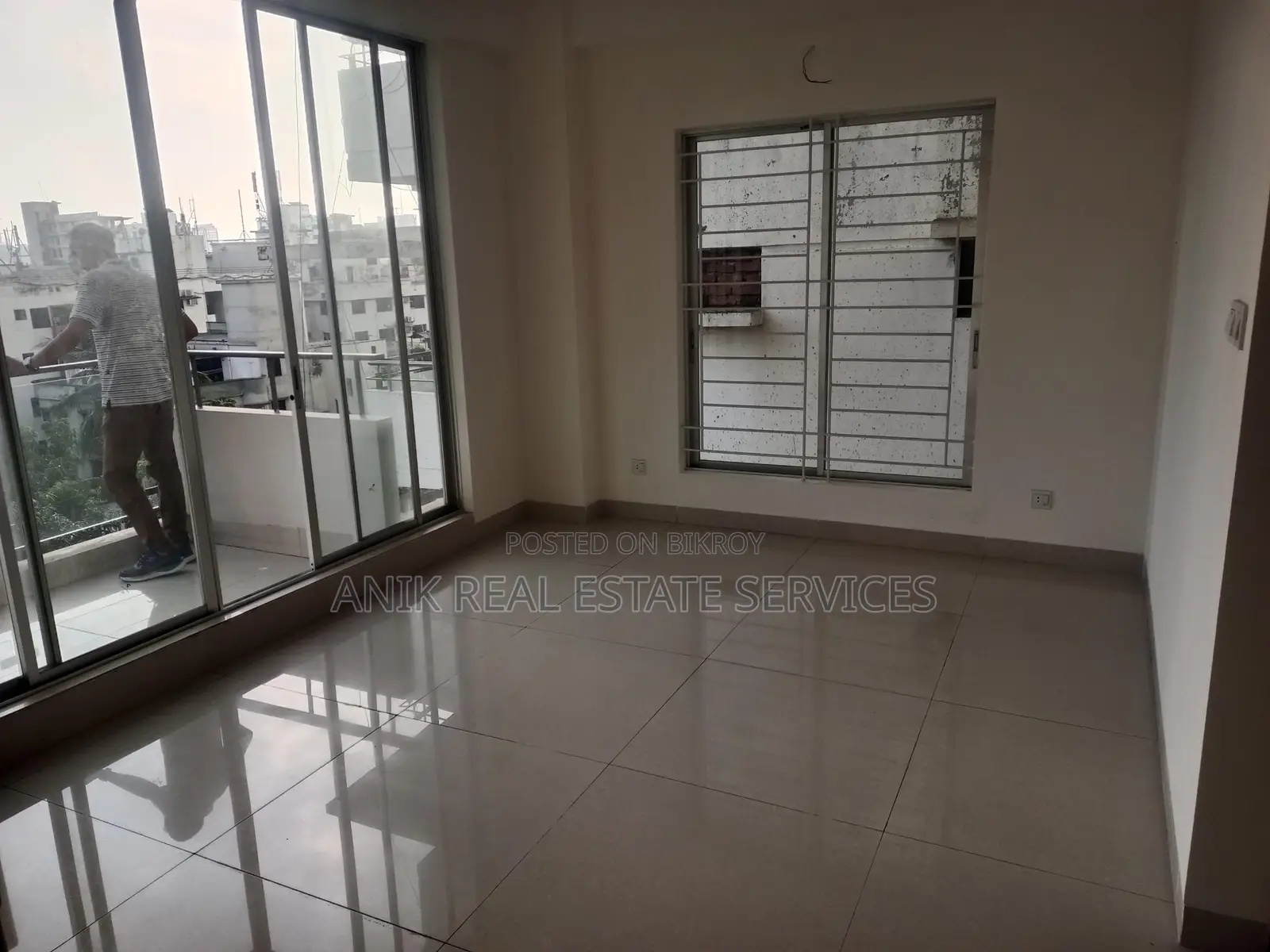 New Good Quality 5000 Sft Unfurnished Flat Rent In Gulshan 2