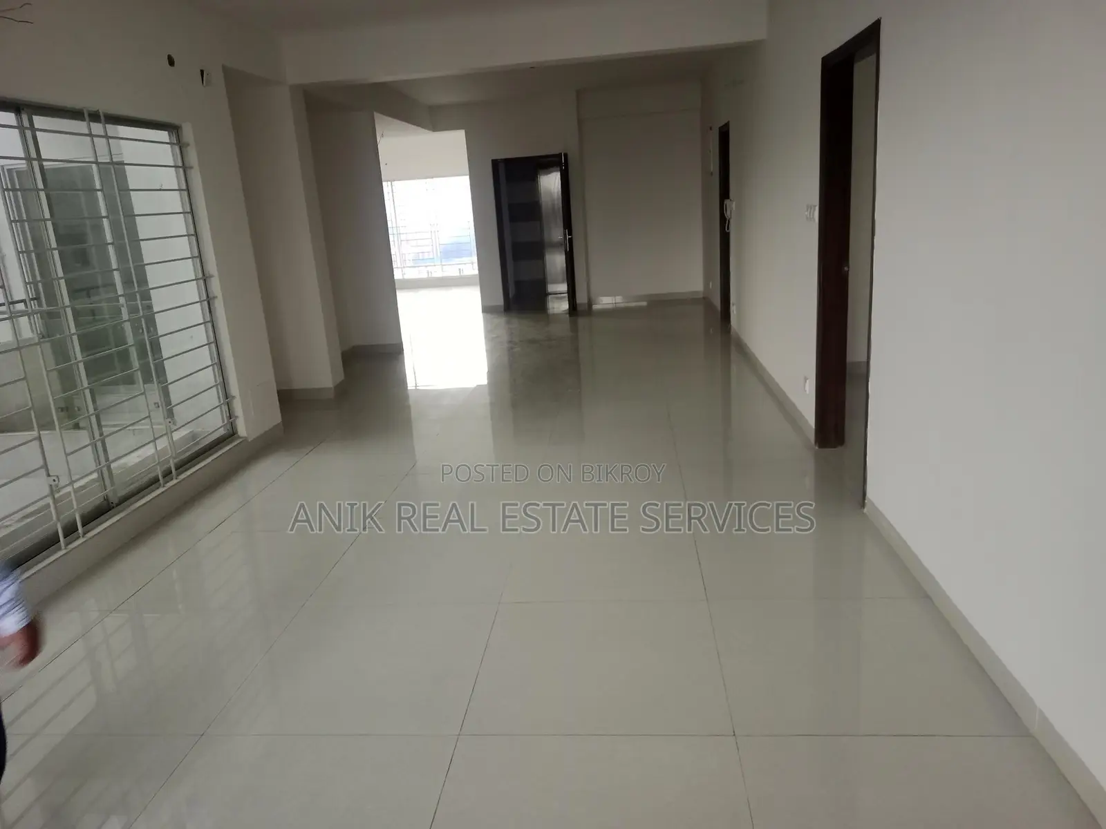 New Good Quality 5000 Sft Unfurnished Flat Rent In Gulshan 2