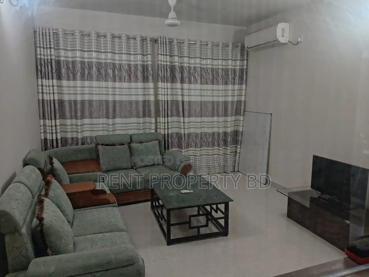 2600 sft Fully Furnished Flat For Rent In Banani