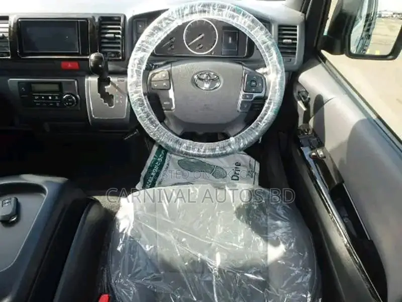 Toyota Hiace Super GL Dark Prime2 2020