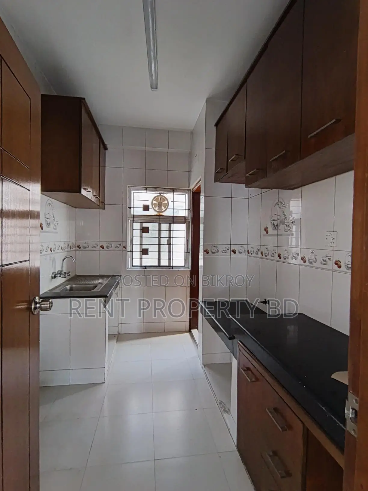 2100 Sft Nice Apartment Rent in Banani