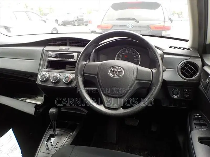 Toyota Axio EX PACKAGE NON-HY 2021