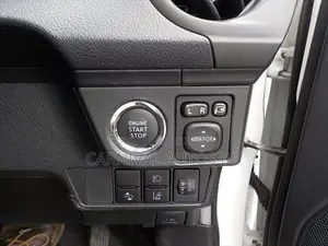Toyota Axio EX PACKAGE NON-HY 2021