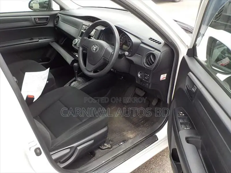 Toyota Axio EX PACKAGE NON-HY 2021
