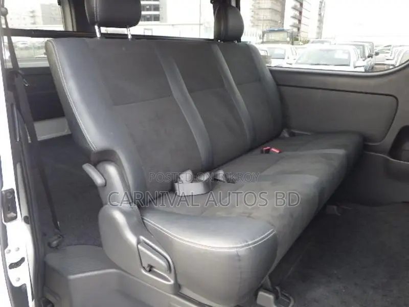 Toyota Hiace SUPER GL DARK PRIME 2021