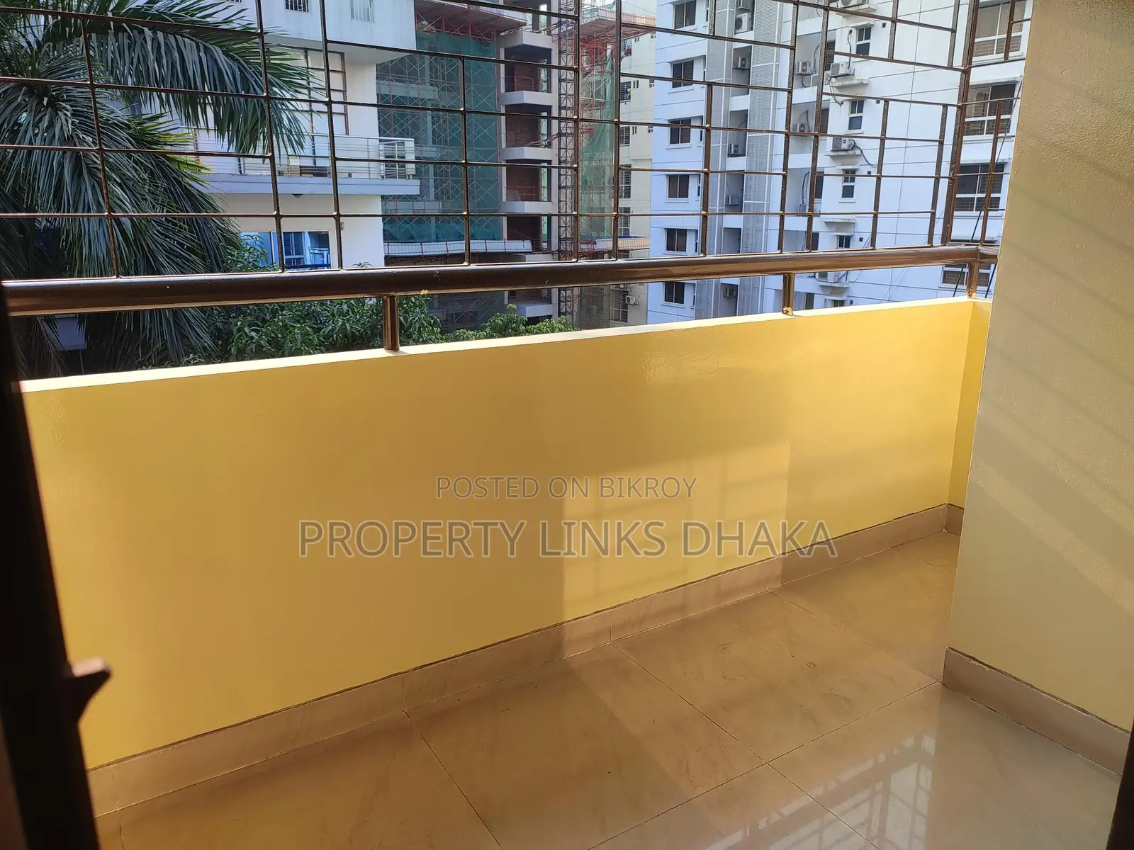 4 Bedrooms Flat For Rent In Banani Near Gulshan Lake Park